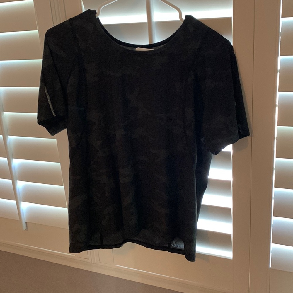 Lulu lemon camo top